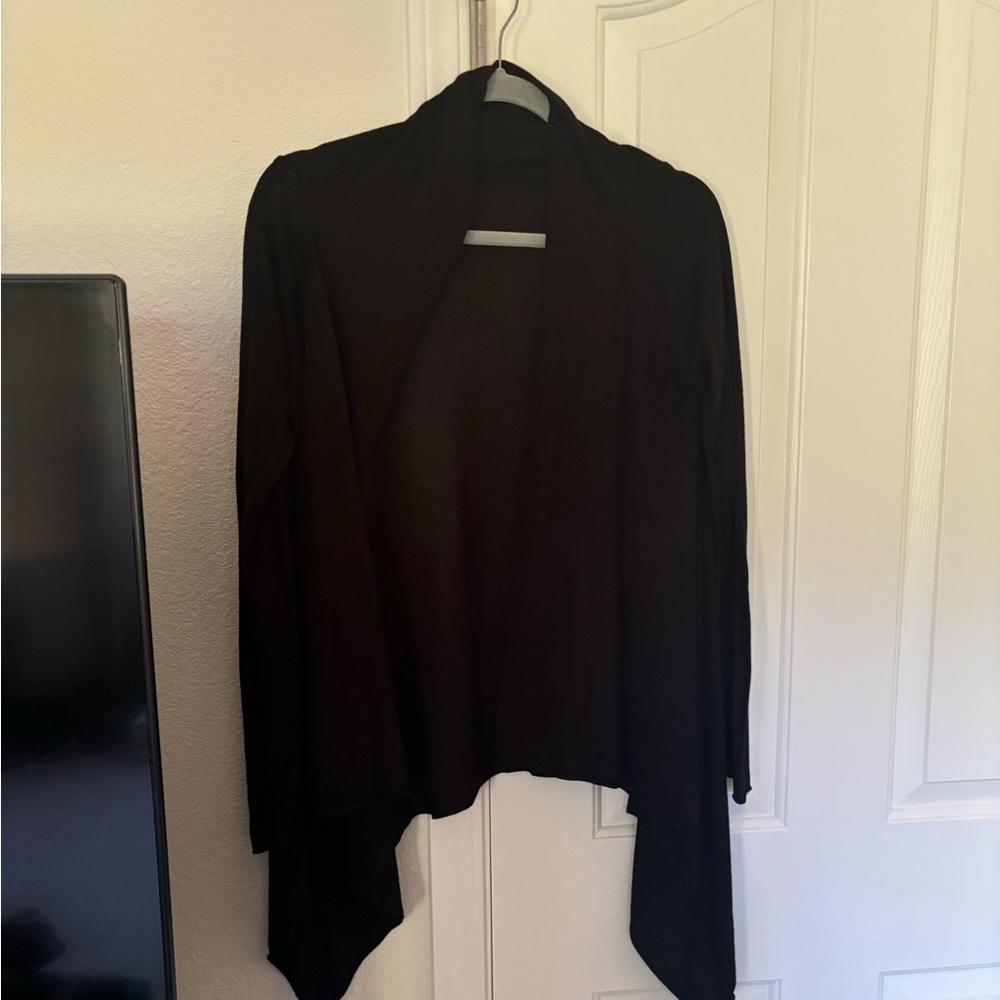 H&M Black Flowy Cardigan